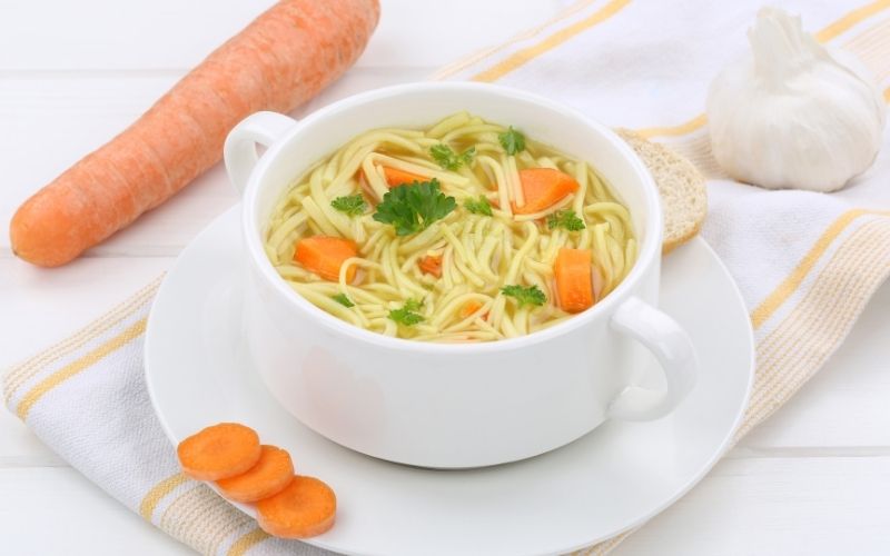5 Different Ways to Make a Vegan Noodle Soup - Feature image
